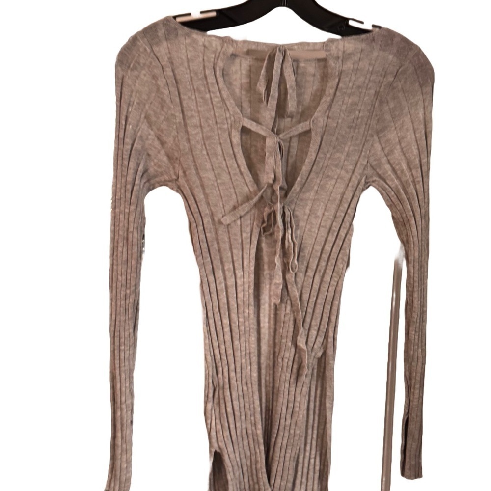 Free People Women’s Open Back Tie Gray Sweater Ribbed Knit Size M